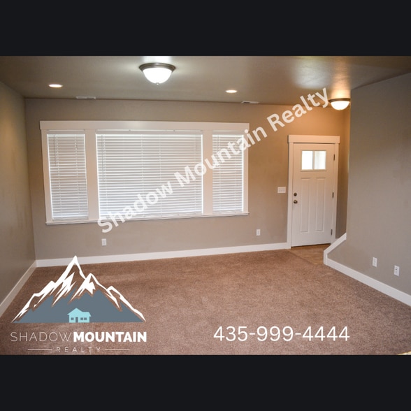 Building Photo - 466 E 2170 N