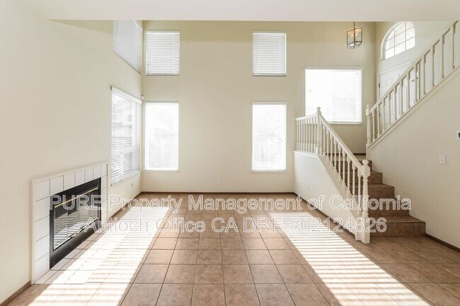 Building Photo - 1100 Twinbridge Ct