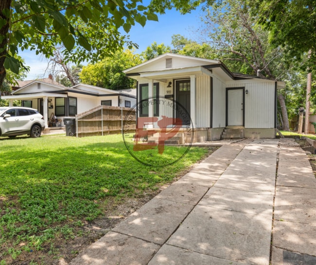 Building Photo - 915 N 19th St