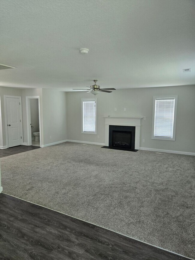 Building Photo - 309 Samuel Run Dr