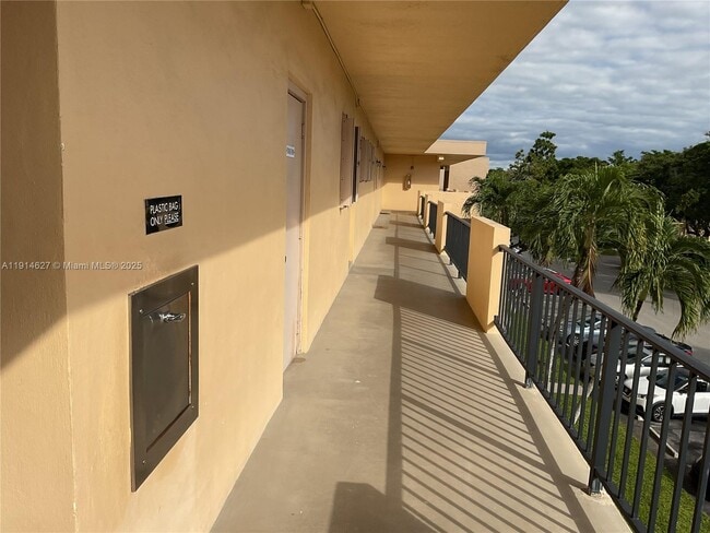 Building Photo - 251 Berkley Rd