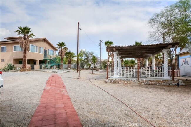 Building Photo - 70265 Aurora Rd