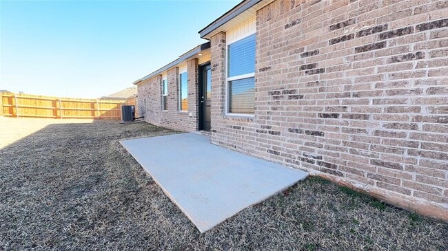 Building Photo - 21097 River Mist Dr