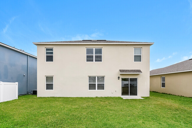 Building Photo - Spacious 5-Bedroom Home in Winter Haven, FL