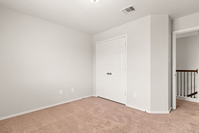 Building Photo - 9605 Raeburn Court