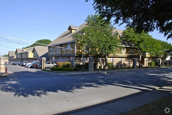 Stone Manor Apartments - Stone Manor