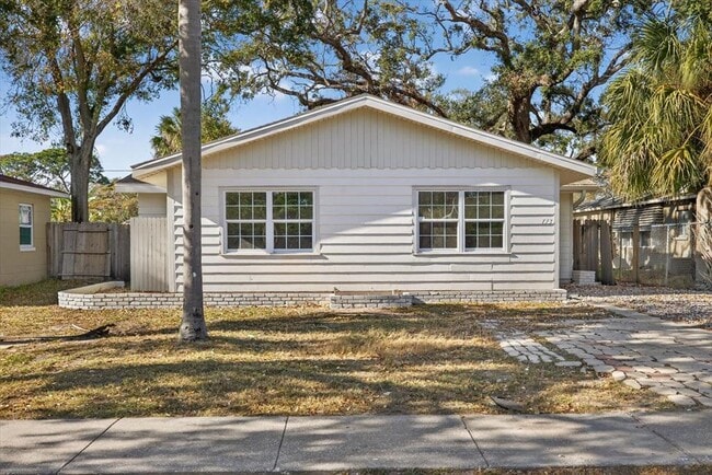 Building Photo - 773 W Harbor Dr S