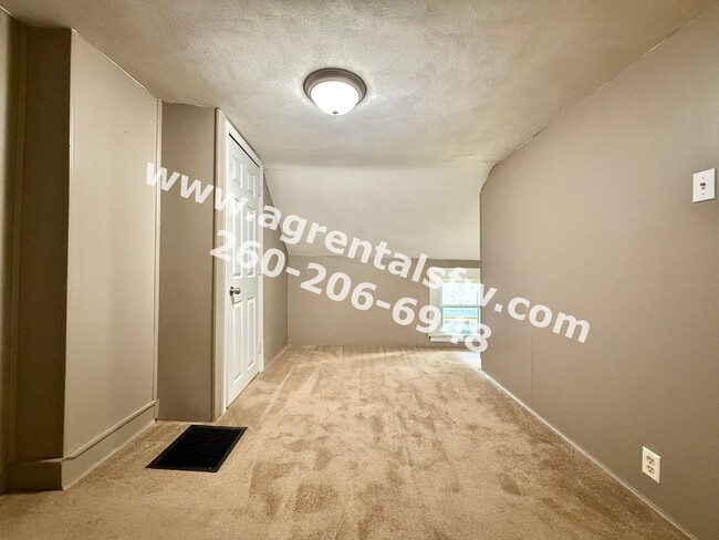 Building Photo - 1307 Barthold St