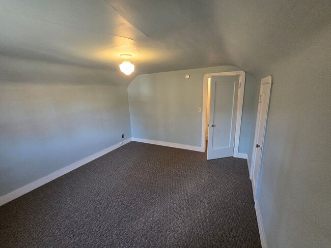 Building Photo - 1822 Earle St