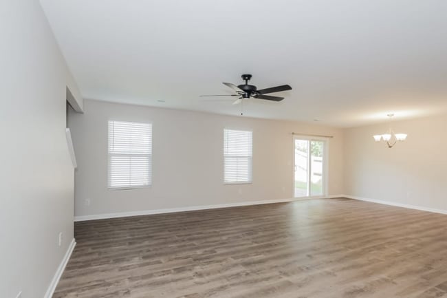Building Photo - 1631 Hooper Court