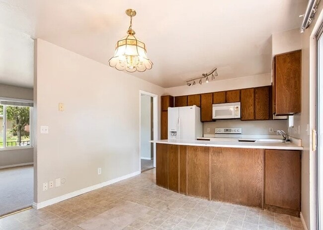 Building Photo - 6631 S 1460 W