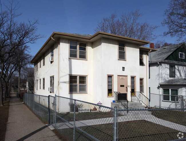 Primary Photo - 3601 Fremont Ave