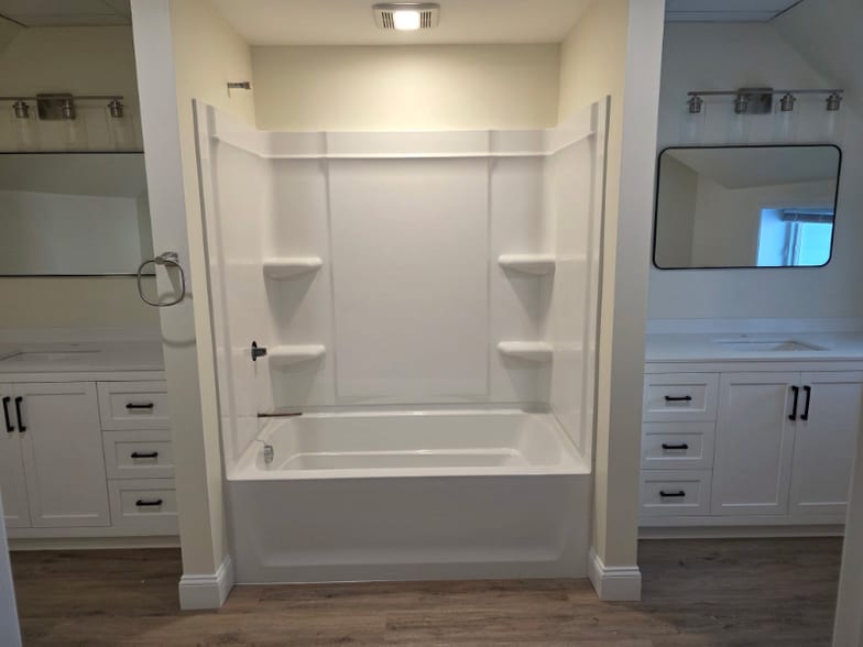 Building Photo - 19 Hill Ave