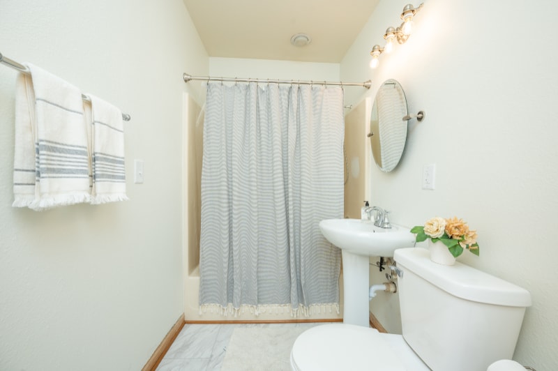 Building Photo - 1708 SE 1st St