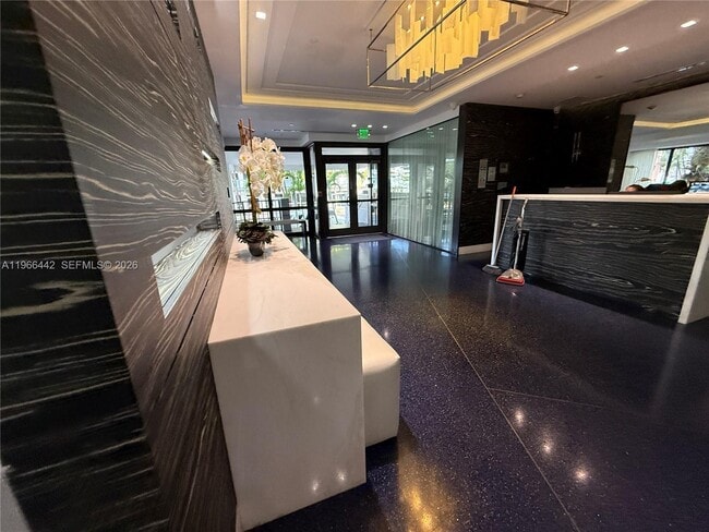 Building Photo - 4301 Collins Ave