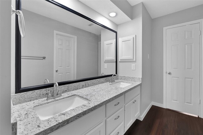 Building Photo - 4422 Brook Shadow Dr