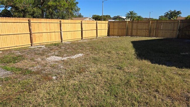 Building Photo - 8810 Covered Bridge Ct