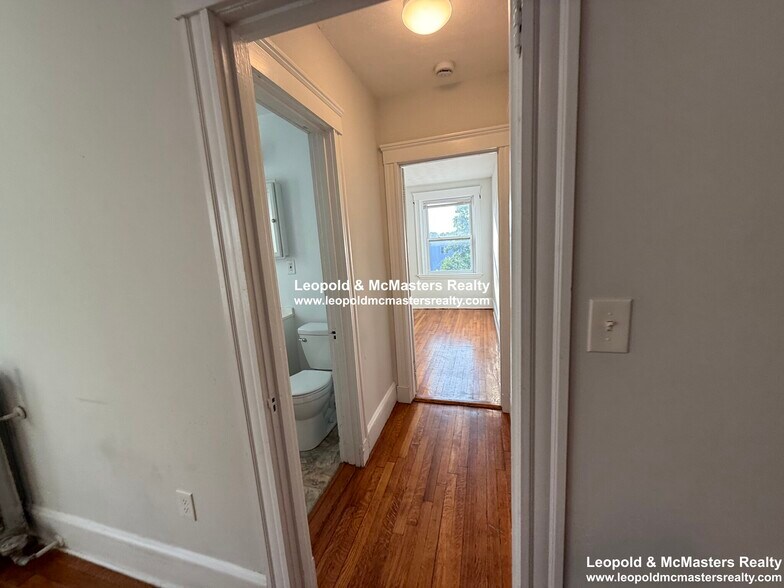 Building Photo - 1713 Commonwealth Avenue