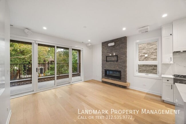 Building Photo - 2658 N Bosworth Ave