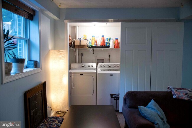 Building Photo - 43017 Fairgrounds Rd