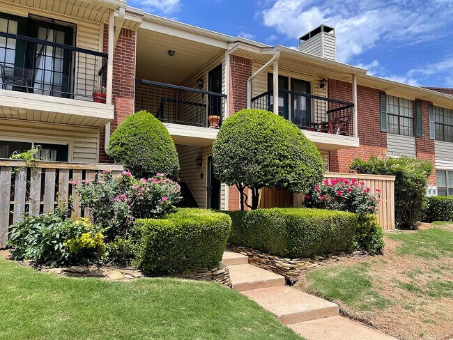 Primary Photo - 4400 Hemingway Dr