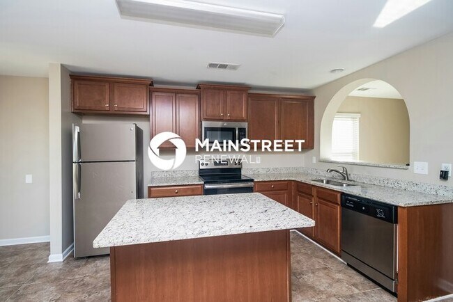 Building Photo - 4 Bedroom Pet-Friendly Home in Odenville, AL with Main Street Renewal
