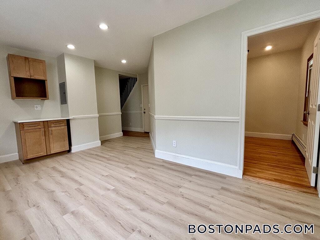 Building Photo - 48 Shannon St