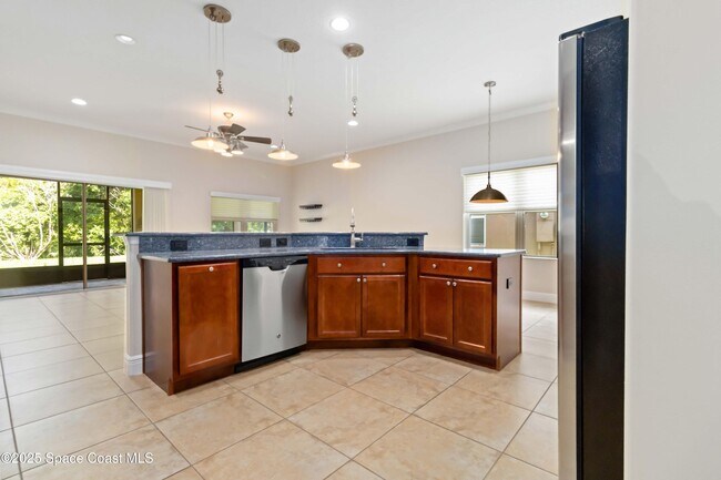 Building Photo - 3140 Constellation Dr