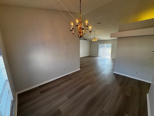 Building Photo - ? Move-In Ready 3/2/2 Near Ocala – Nearly 2,000 Sq Ft & Beautifully Updated! ?