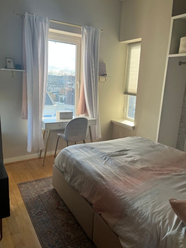 Building Photo - Bright 1BR in Bloomingdale – $1,800/mo | P...