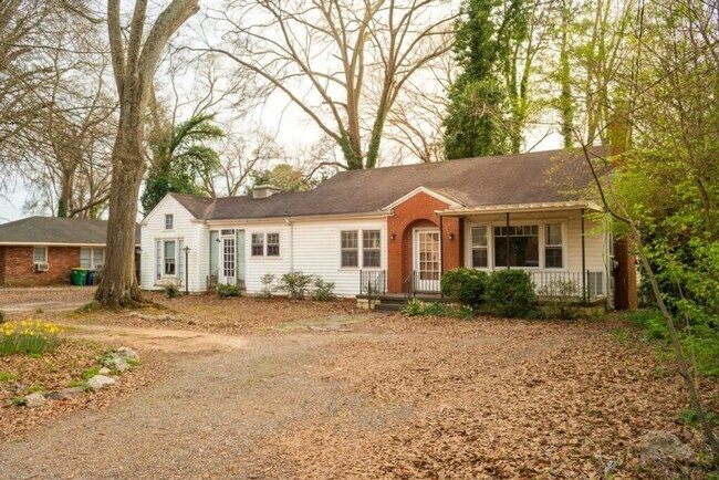 Building Photo - 153 HART