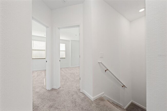 Building Photo - 7405 Stone Crk Trl