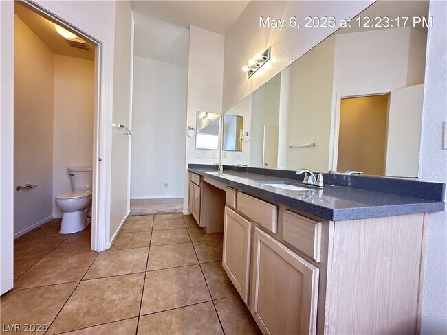 Building Photo - 916 Melic Way