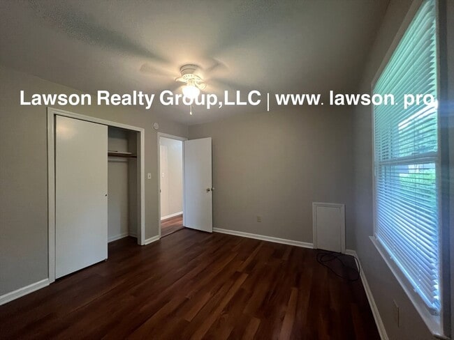 Building Photo - Charming and Clean- Hollins Three Bedroom ...