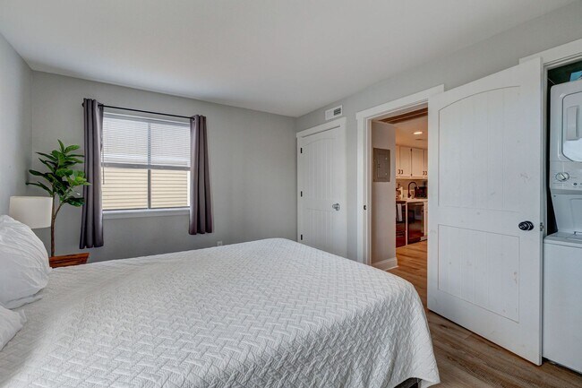 Building Photo - 4750 Seahawk Ct