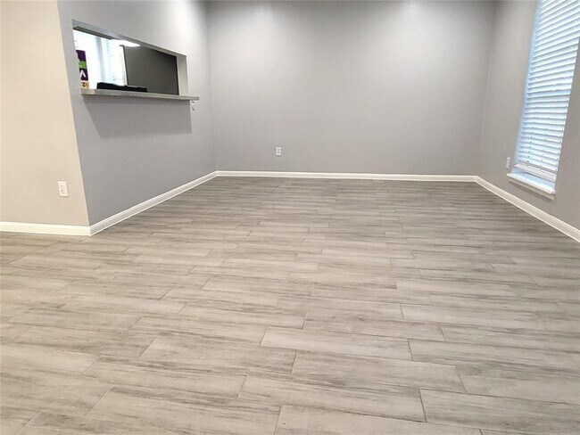 Building Photo - 14333 Memorial Dr