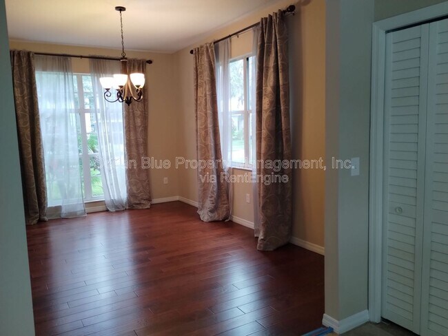 Building Photo - 27217 Breakers Dr