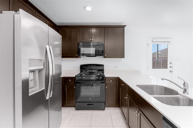 Building Photo - 7524 Larson Ln