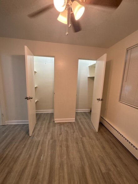 Building Photo - 14605 Des Plaines St