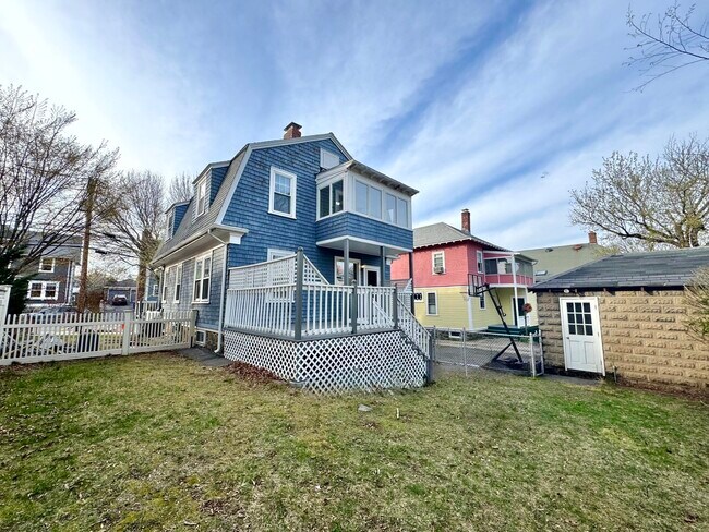 Building Photo - 40 Highland Ave
