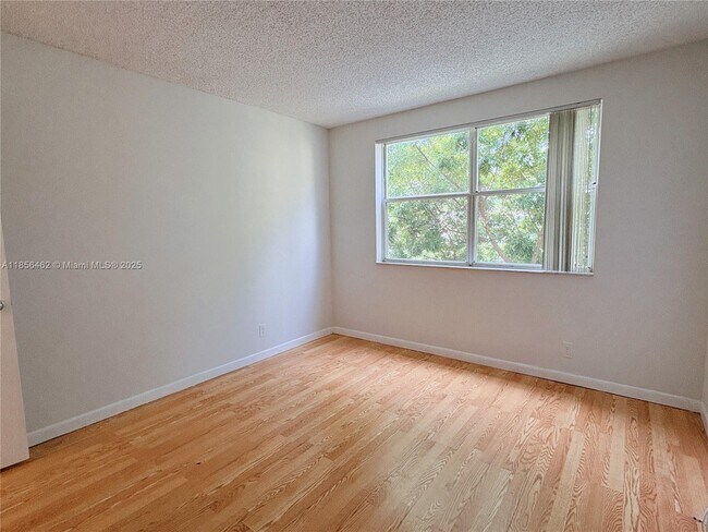 Building Photo - 9055 Wiles Rd