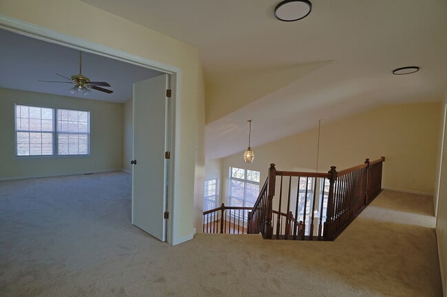 Building Photo - 14252 S Hemingway Cir