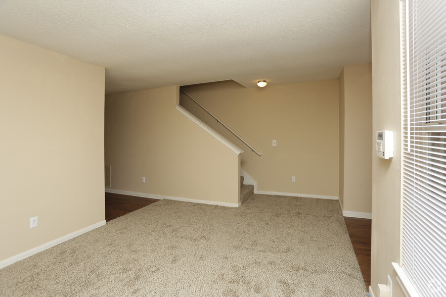 Interior Photo - Brookside Pointe