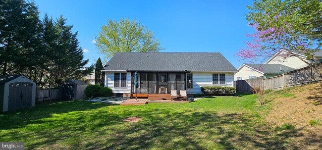 Building Photo - 208 Senseny Glen Dr