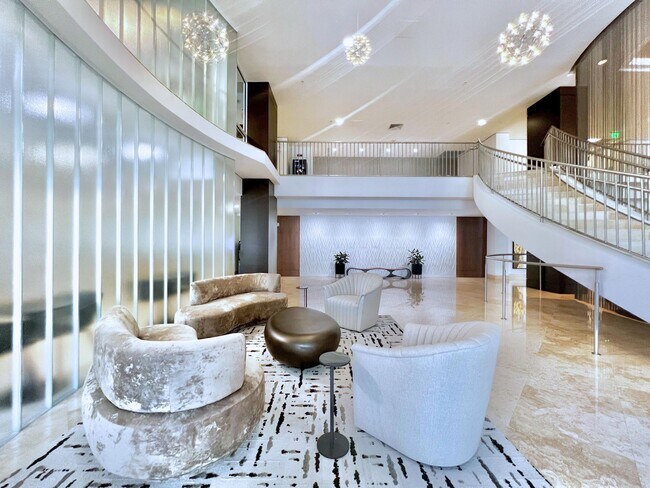 Building Photo - 511 SE 5 Ave