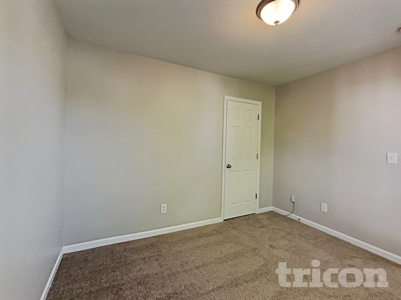 Building Photo - 1211 Joannas Ct