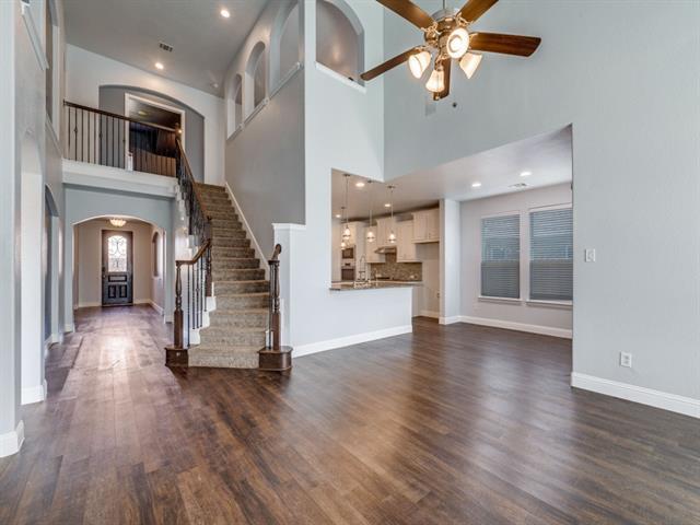 Building Photo - 2523 Linwood Dr