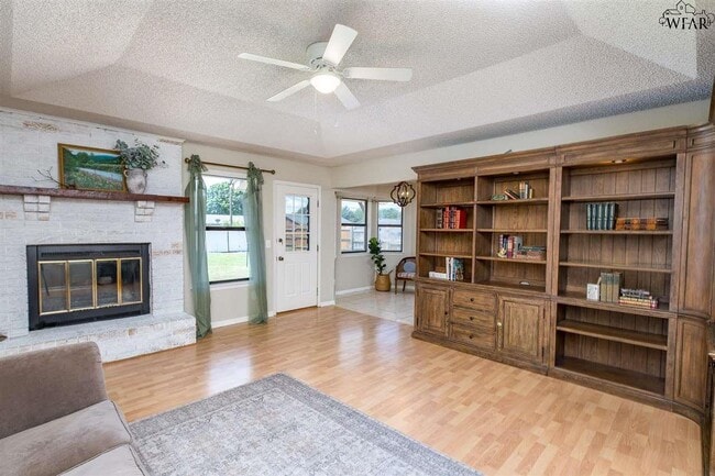 Building Photo - 4319 Crestview