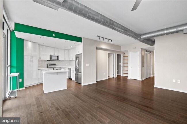 Building Photo - 3409 Wilson Blvd