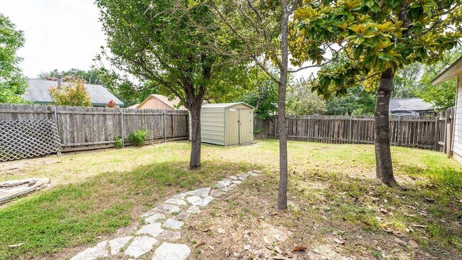 Building Photo - 11606 Parkfield Dr